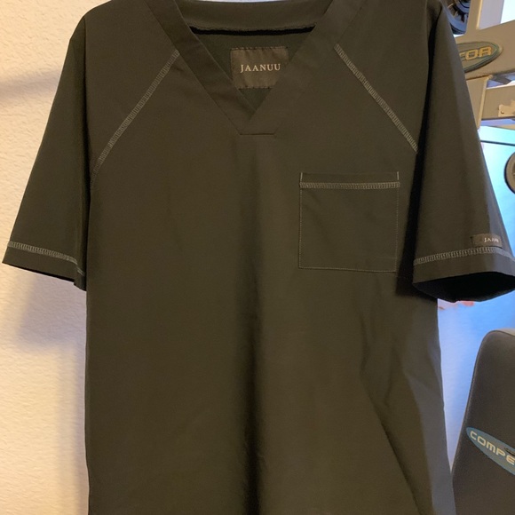 Jaanuu Men’s V-Neck Raglan Scrubs LARGE - BLACK - Picture 1 of 3
